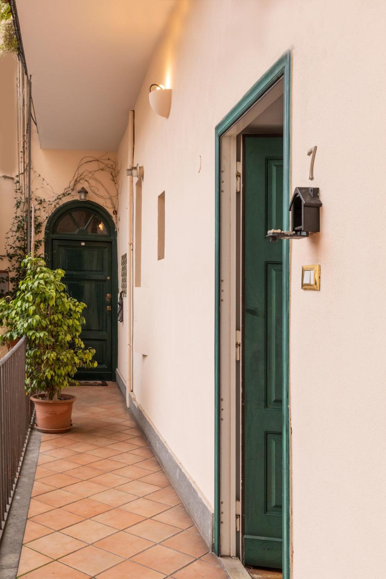 Colosseo Apartment- Heart Of Rione Monti Rom Eksteriør billede